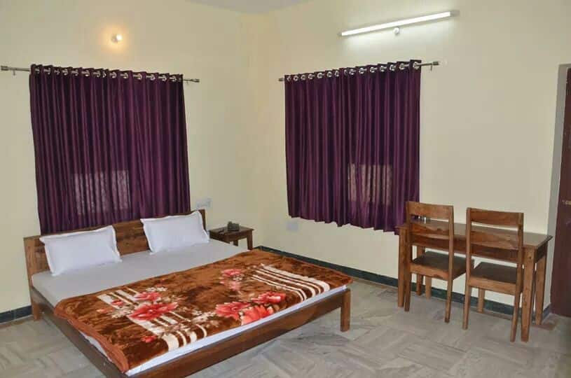 Hotel Amit Palace